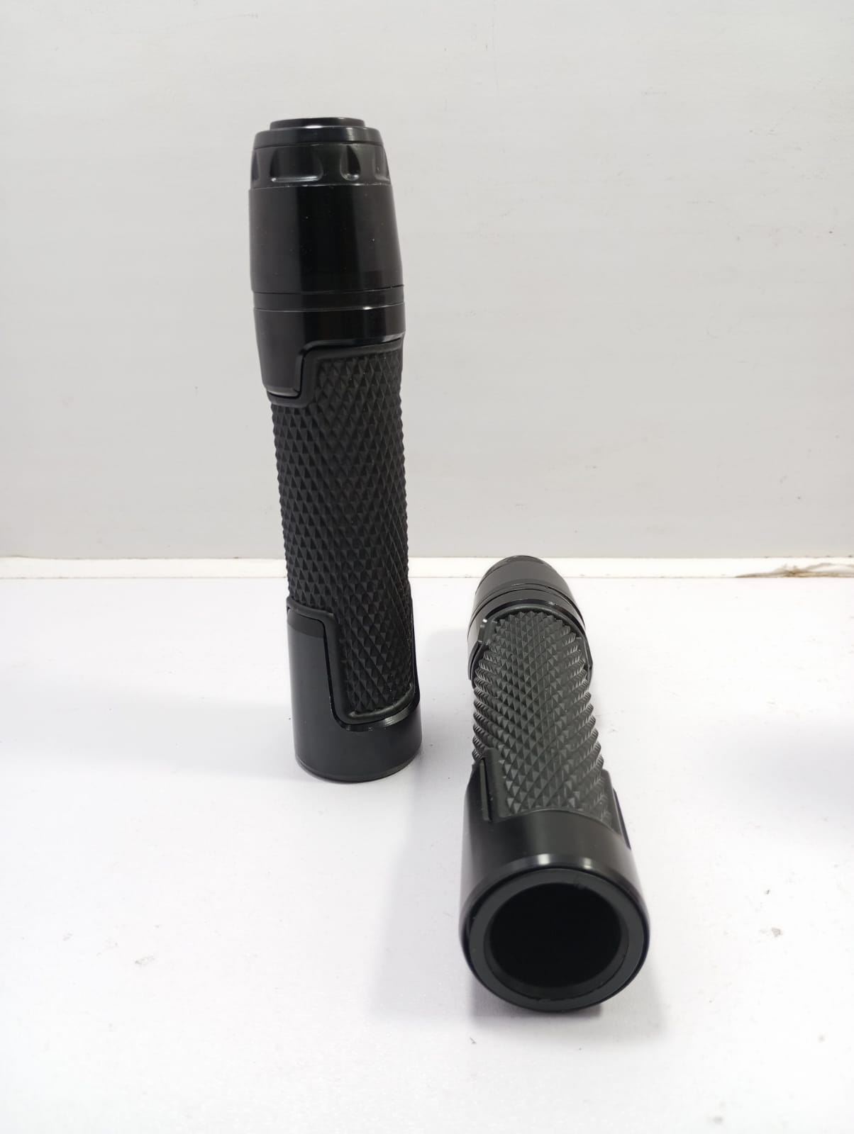 ACCELATOR  GRIPS